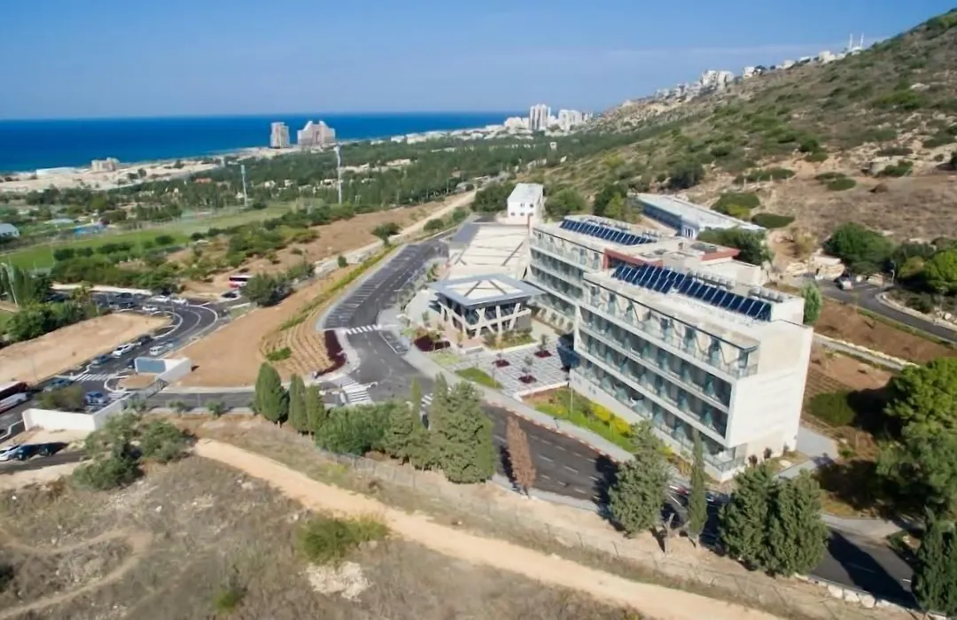 Hi - Haifa Hostel-1